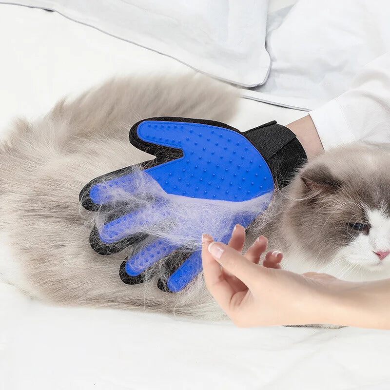 Deshedding Grooming Glove